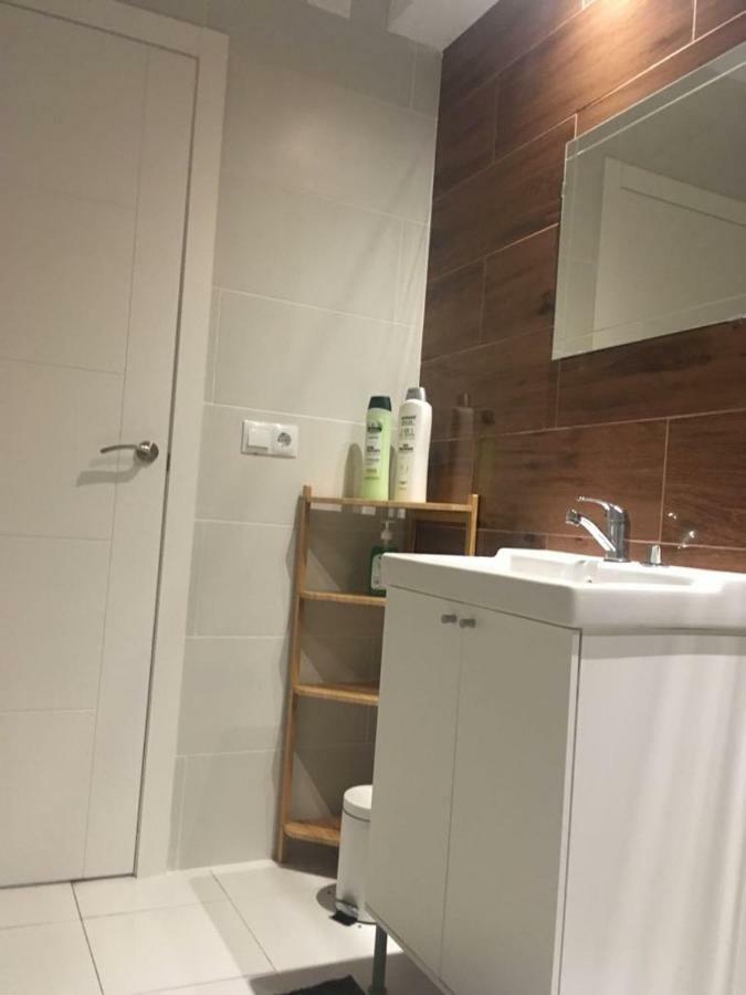 2 Bedroom'S Flat On The Beach, City Center, 1 Line Santa Pola Bagian luar foto