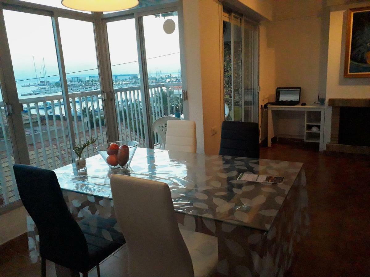 2 Bedroom'S Flat On The Beach, City Center, 1 Line Santa Pola Bagian luar foto
