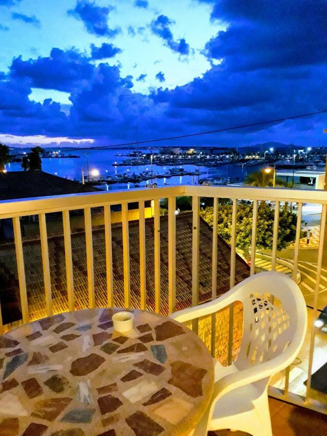 2 Bedroom'S Flat On The Beach, City Center, 1 Line Santa Pola Bagian luar foto