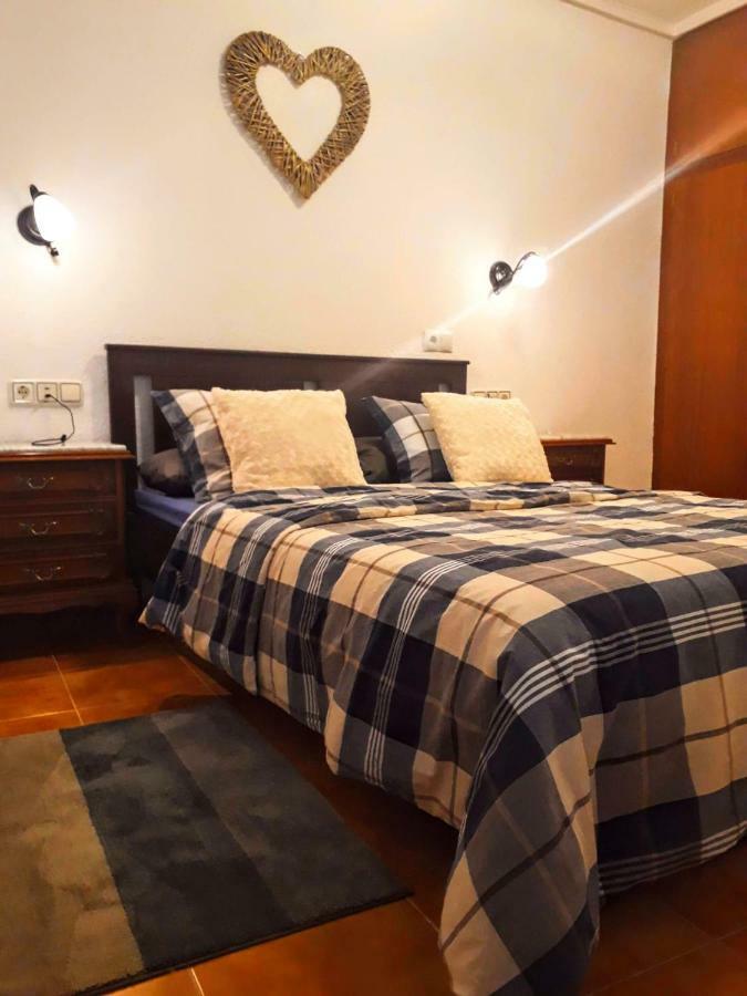 2 Bedroom'S Flat On The Beach, City Center, 1 Line Santa Pola Bagian luar foto